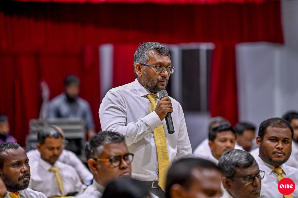 Raees Nasheed ge irushaadhuge dhashun masahkaiy kuran mi huree thayaarah: Fayyaz