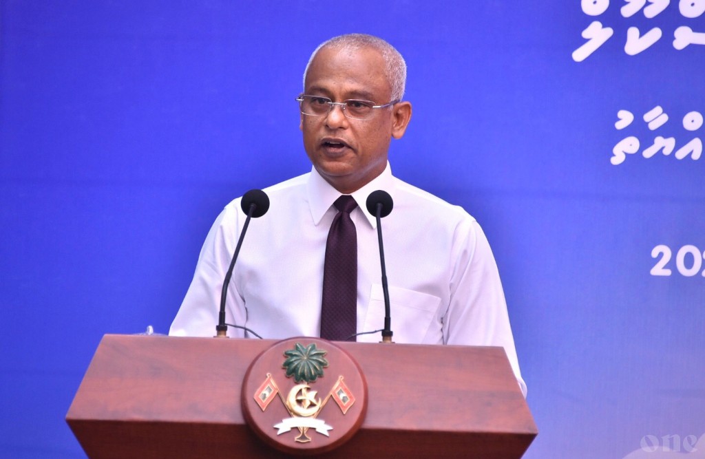 Raajjey ge Democratic hayaathuge muhinmu badhaluthah buravefaivanee zuvaanunge ninmumuge mahchah: Raees