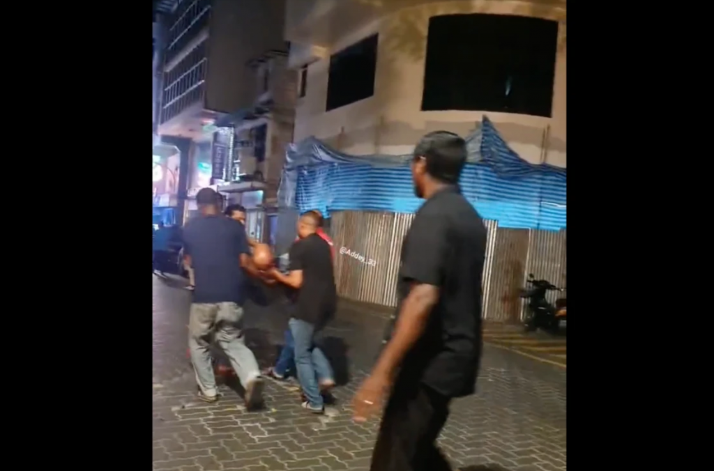 Baaru speed gai dhuhvaafai dhiya cycle akun jehi meehaku serious haalathugai