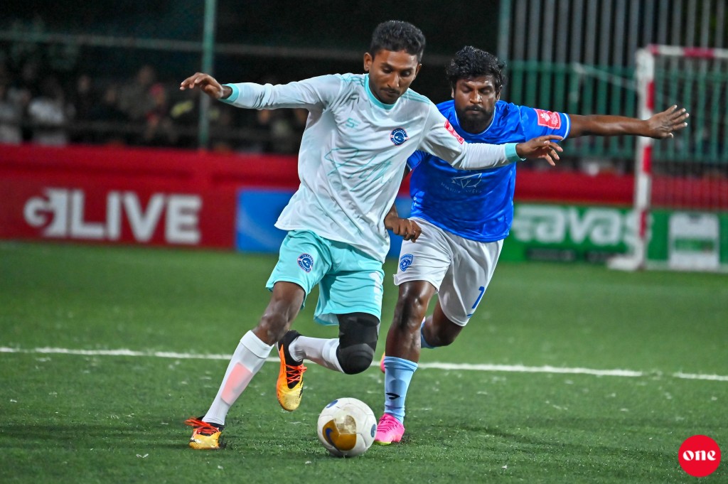 ވަން ފޮޓޯ: ގޯލްޑަން ފުޓްސަލް ޗެލެންޖް އަތޮޅު ބުރުގެ އެންމެ ފޯރިގަދަ ހިސާބަށް