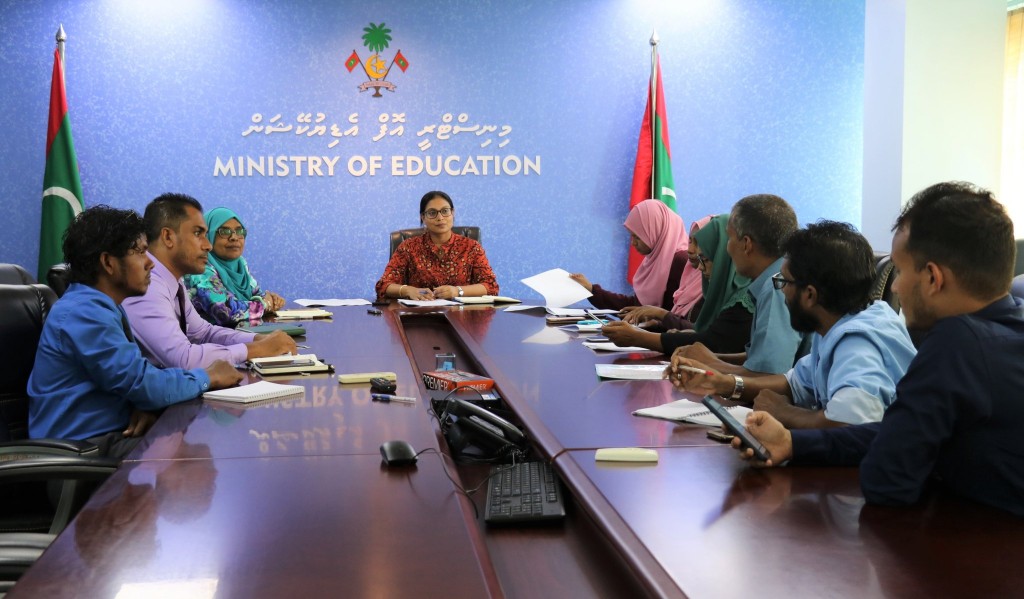 Jinsee furassaara kuri principal akah ''bodu promotion eh'' dhin kamuge thuhumathu!