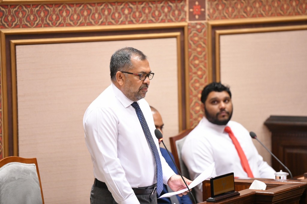 Rasmee reserve gai 860 million dollar, anna aharu 903 million ah araane: Minister 