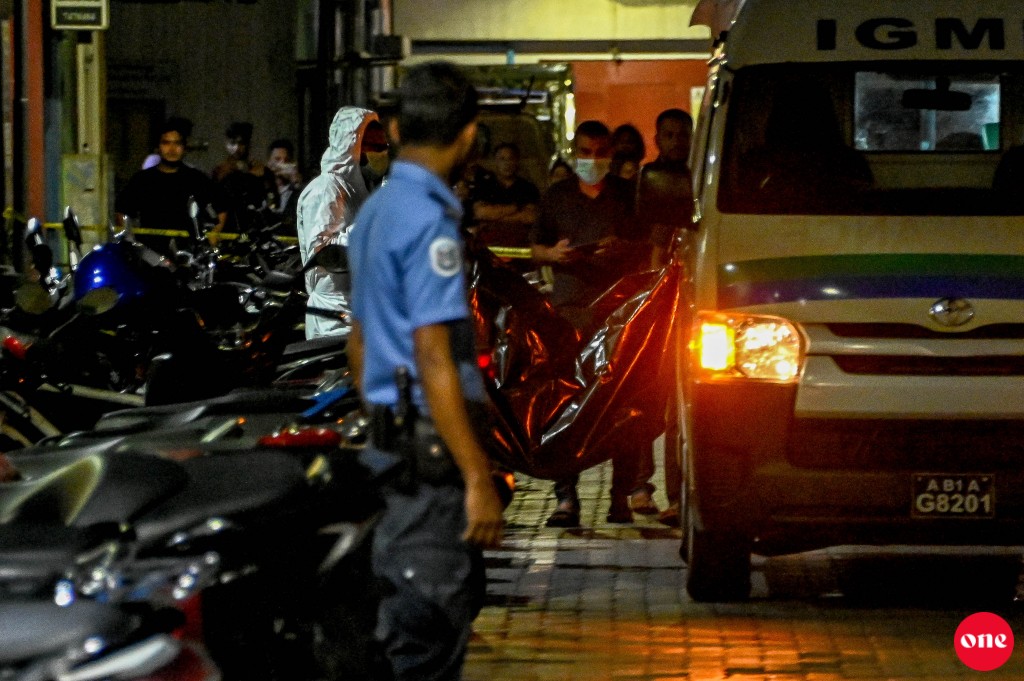 Anhen meehaage athaai faives burikollaafai!