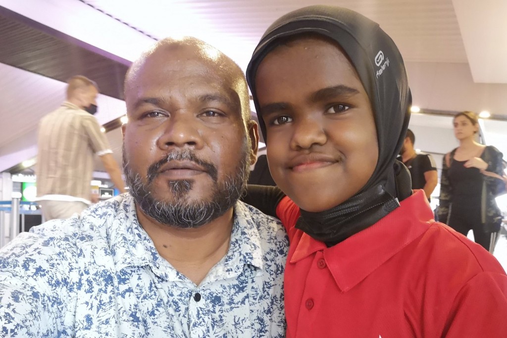 Bappa ge ''hero'' akee Eashal, raajjeyge emme hagu adhi furthama para anhen badminton athlete