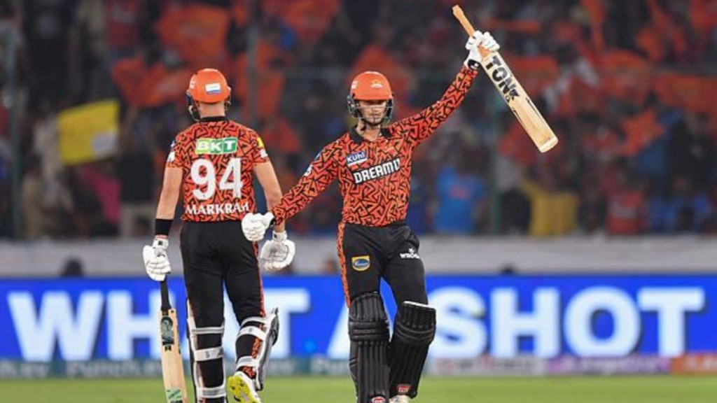 Hyderabad in IPL record hadhai, Mumbai balikoffi