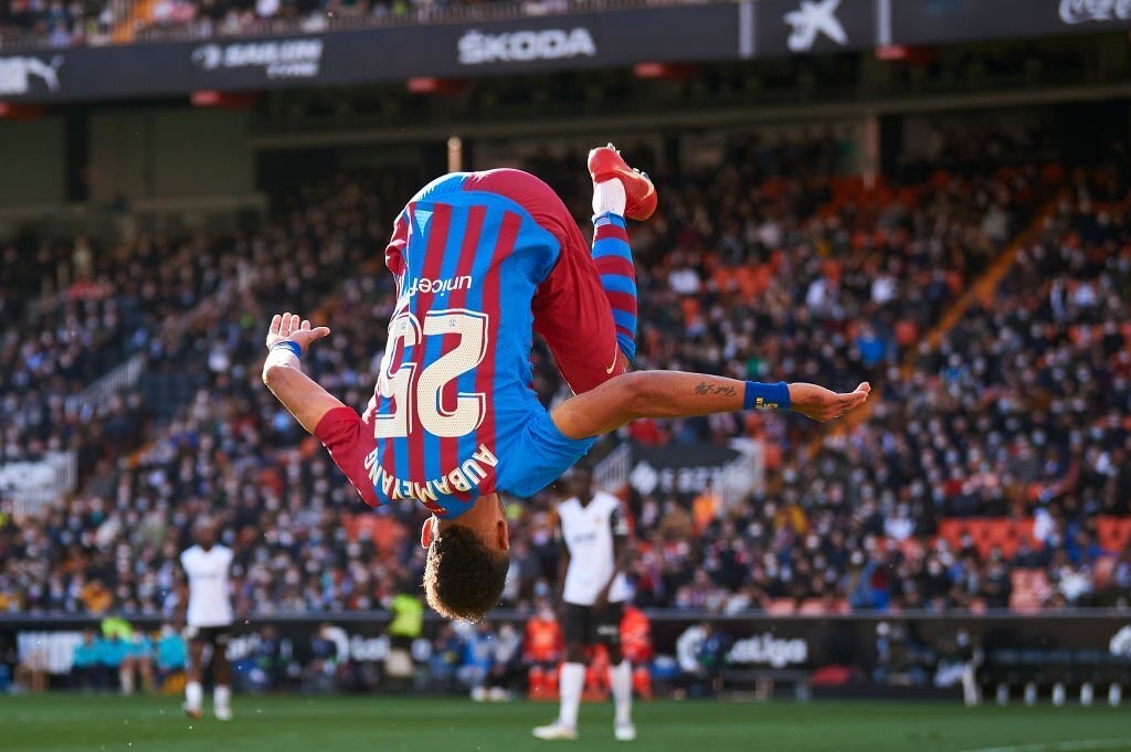 Aubameyang ge 2 goal aaeku Barca ah bodu molheh