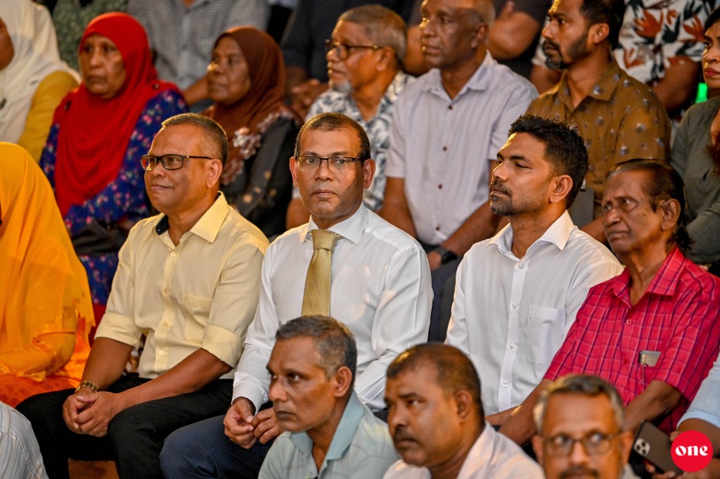 Fikurehge dhirun form furaafai othee meehunah olhun araa gothah: Fayyaz