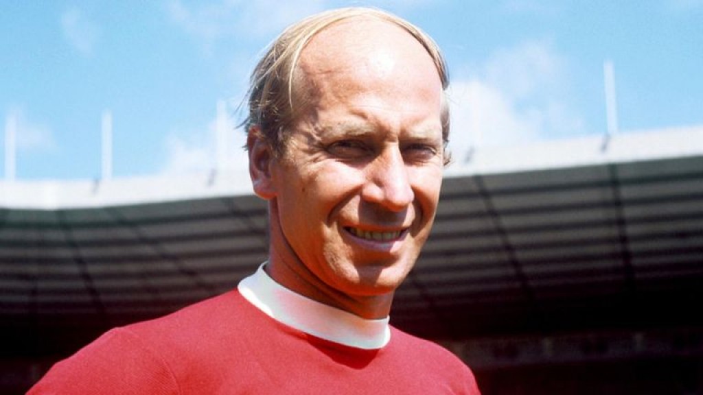England adhi United ge legend Bobby Charlton maruvejje