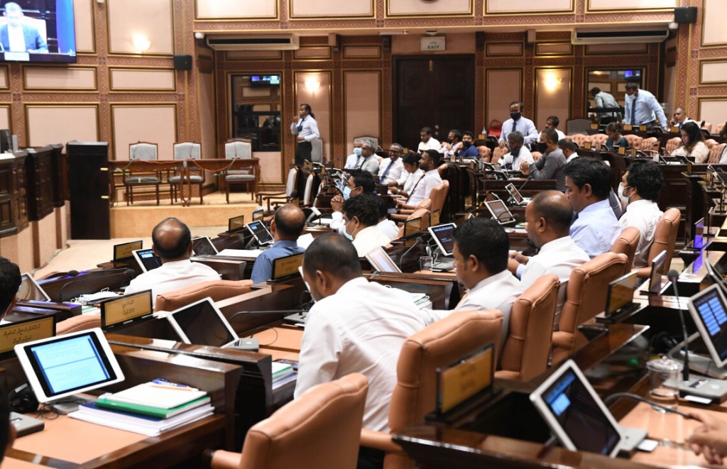 Channel13 in dhogu mauloomaathu fethuri massala ithurah balan jehey thaneh neiy kamah Majlis in faaskoffi