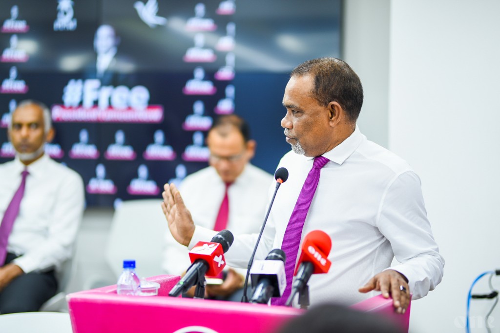 Ticket dhinas riyaasee inthihaabugai vaadhaeh nukuraanan: Adhurey