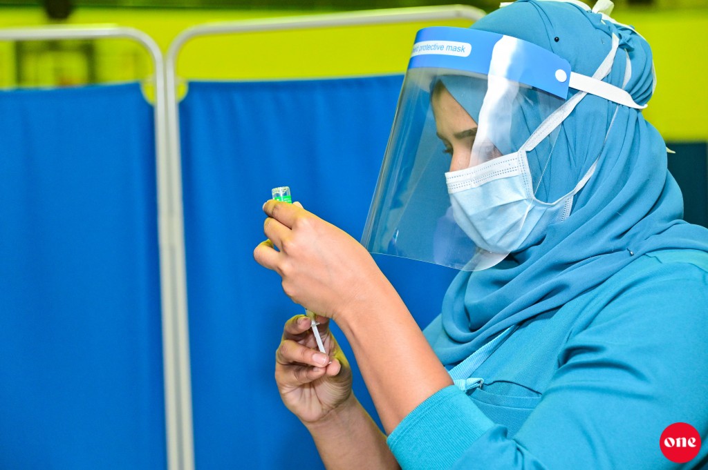 Sarukaaruge aadheys: Vaccine jassavaa, vaccine jehumuge furusathu fahivefaivumakee bodu naseebeh!