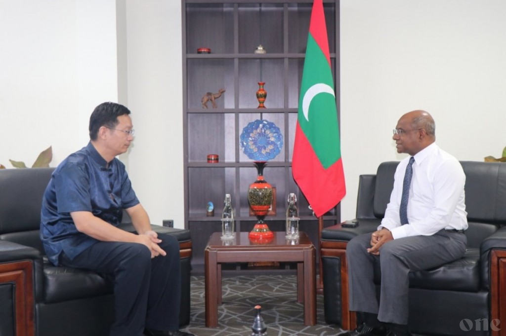 Eki basbahun vaahaka dhakkavan dhaskuravvaathee China safeeruge thaureefu Minister Shahid ah