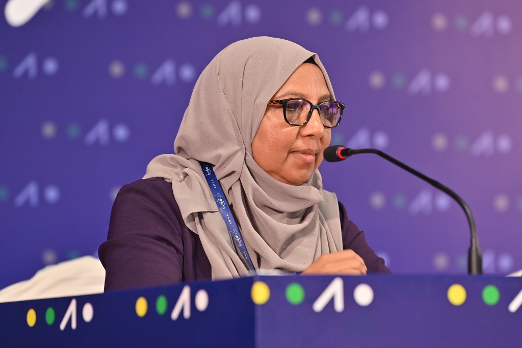 Nukulhedhuntherikan hunna meehunnah alhailumaai eheetherikan foarukohdheyn hushahalhaa massala thah gina!