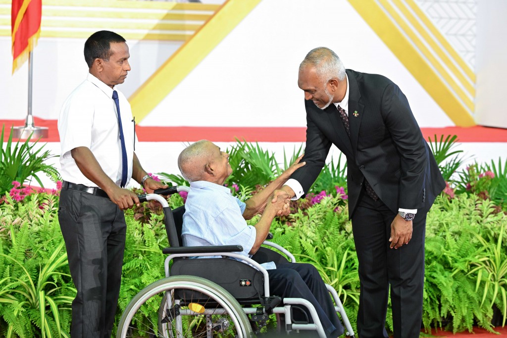 Photo: Minivan dhuvahuge rasmee jalsa