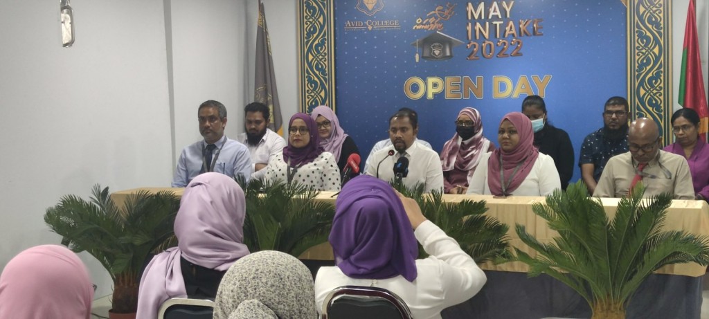 May mahu fashaa course thakugai baiverivumuge furusathu Avid College inn hulhuvaalaifi