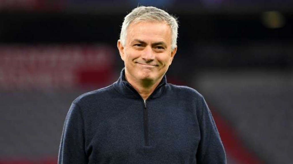 Noosveriyaa ge bappa ge huvafen: Dharifulhu Mourinho aa bahdhaluvun