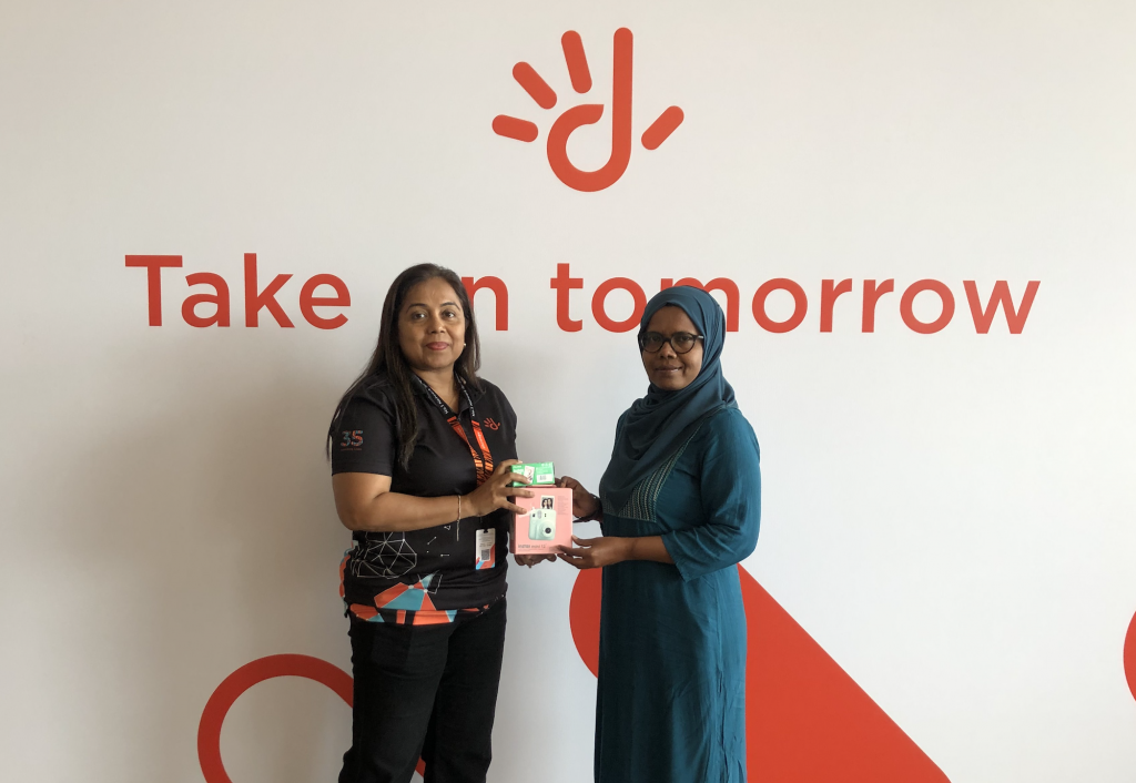 Minivan dhuvahu dhiraagun beyhvi social media contest ge naseebuverinnah inaamu havaalu koffi