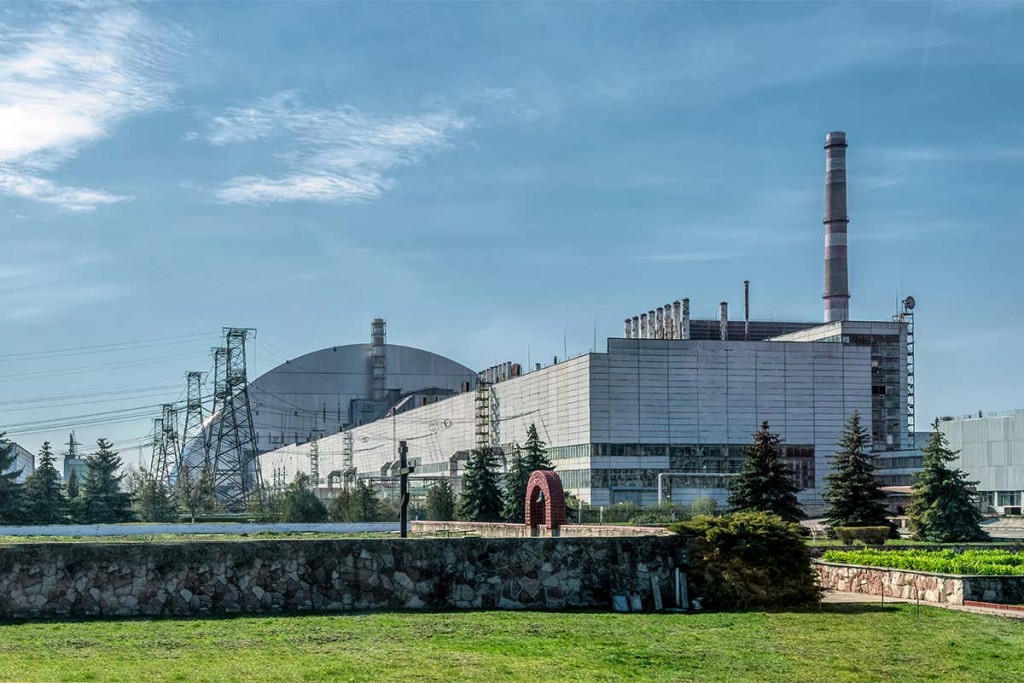 Ukraine war: Chernobyl power supply cut off, says energy operator