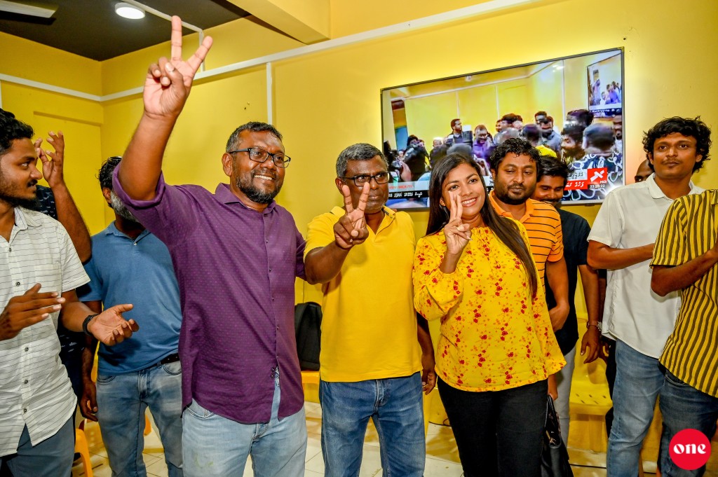 Henbadhoo in Fayyaz aai Rozaina ah 100 percent!