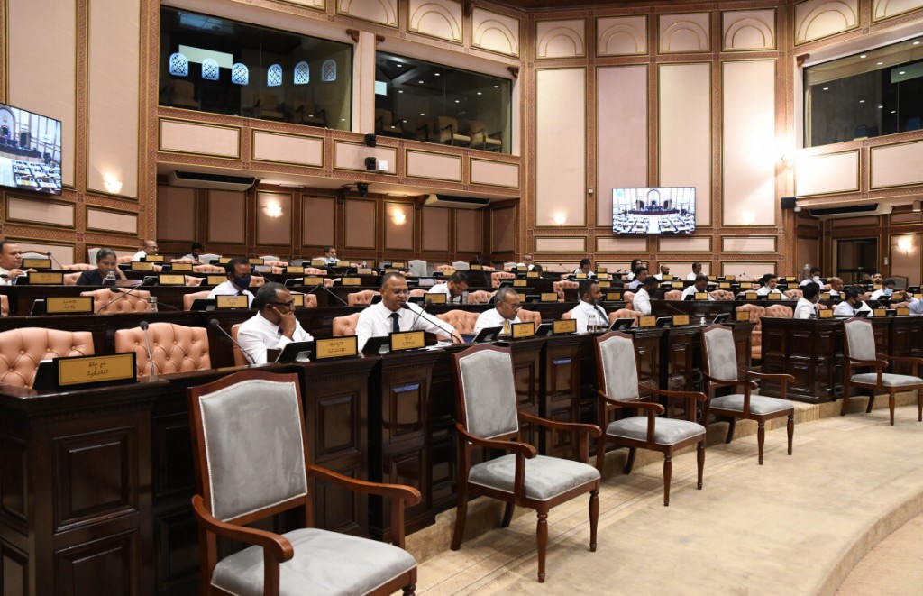 Gavaaidhaa hilaafah Vehicle dhuvvaigen kuri joorimanaathakah lui dheyn hushahelhi massala balaigane Committee ah