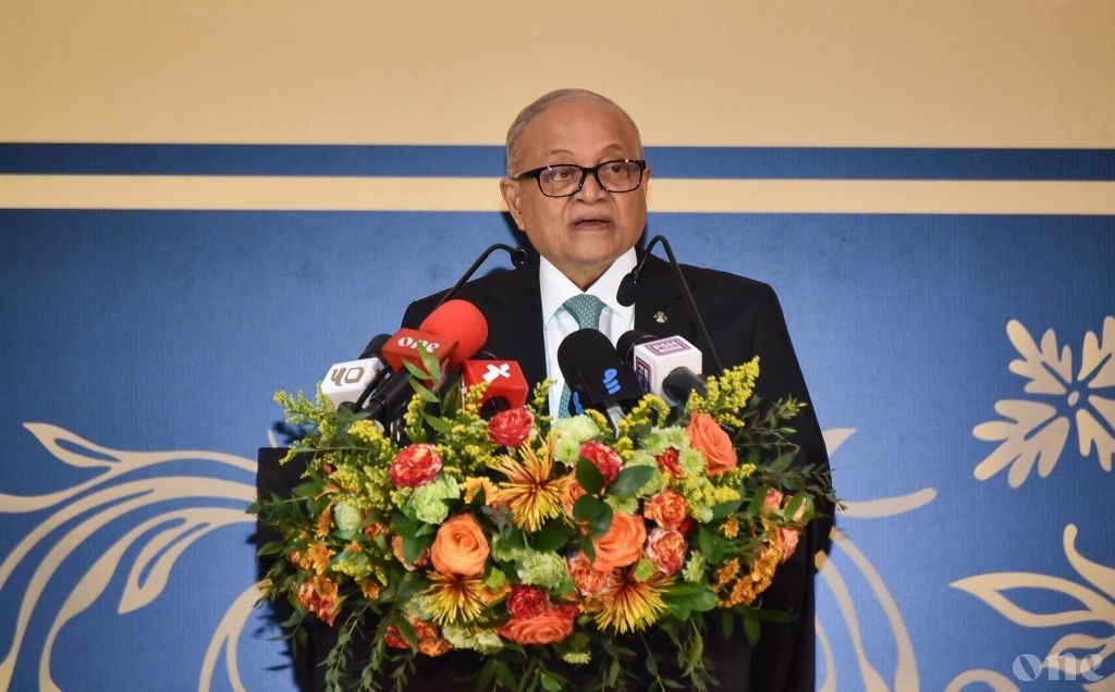 President Maumoon calls to delay Council Election