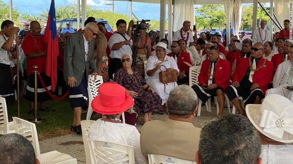 Samoa ge aa Boduvazeeru majileehugai huvai kurahvvan furusatheh nudhin, huvai kurehvvee tent ehggai