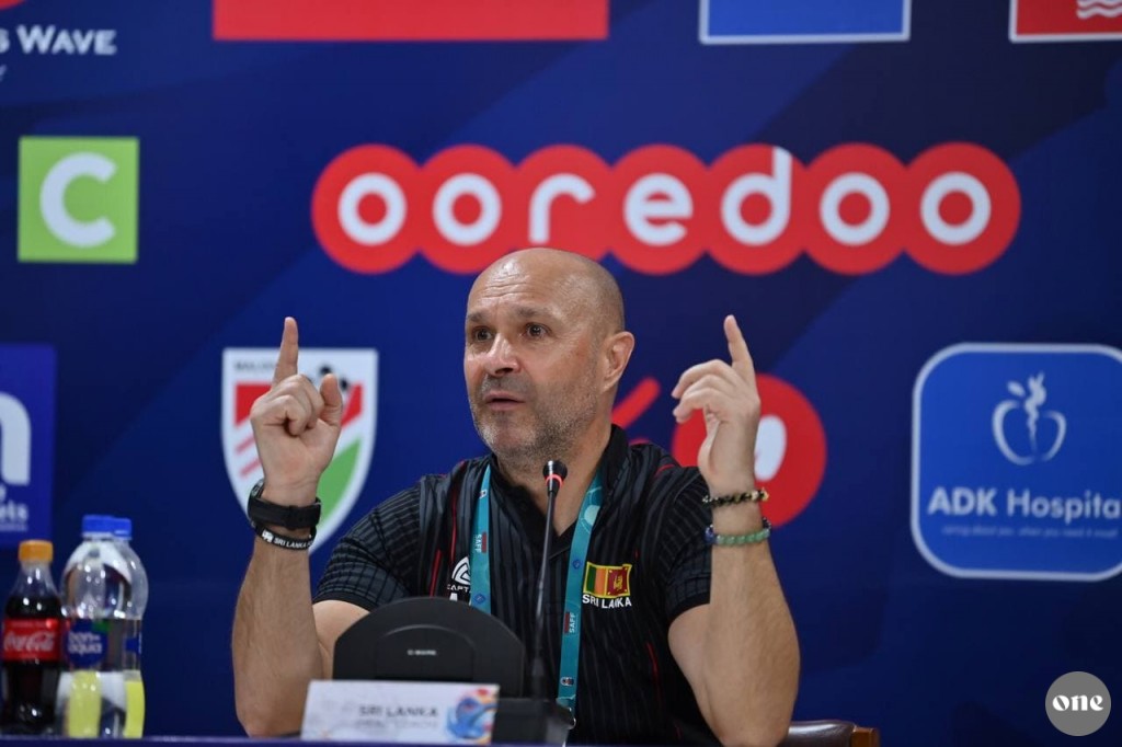Lanka ah mihaaru joke eh nujeheyne, Lanka football enburi annaane: Alagić