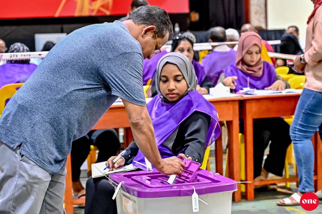 Dhevana burugai vote lumah bahattaa foshi ithuru vaane: EC