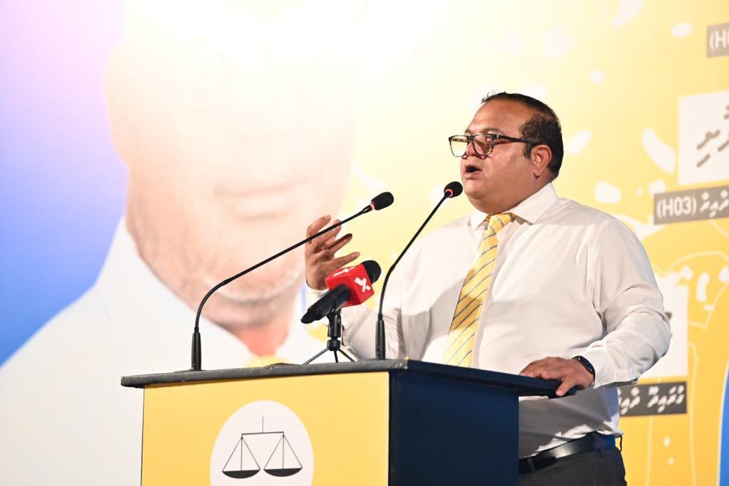 Enme bodu gonjehumakee molhuvaa candidate ge fahathah neyrun kamah vidhaalhuve, Aslam ge dhauvathu Nasheed ah