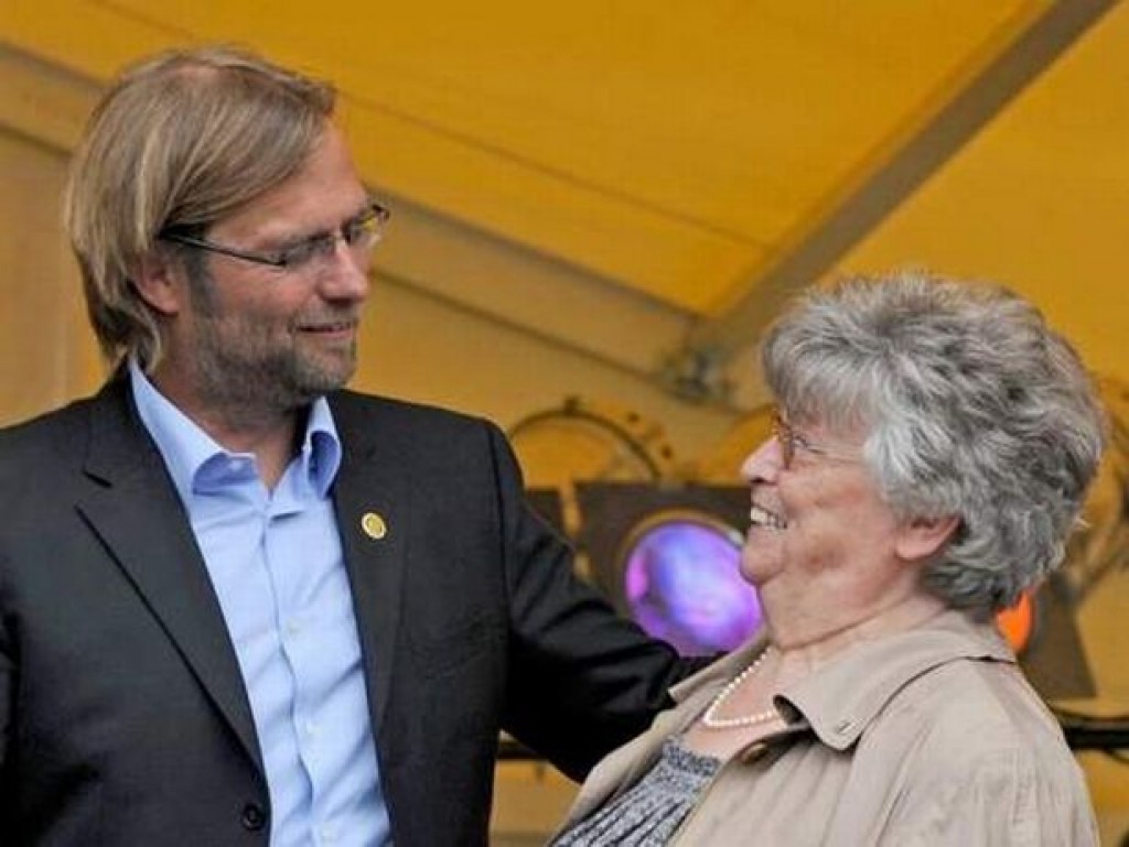 Mamma ge maraaeku Klopp ah bodu hithaama eh, hiyy falhaigen dhiyaee janaazaa ah nudhevumun
