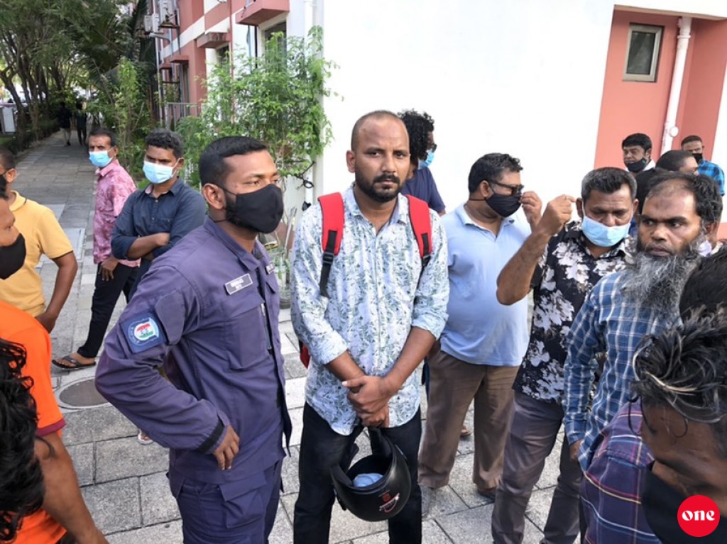 Miskithehgai huri umurun dhuvasvee meehakah hamalaa dhin India meehaage bandhah 10 dhuvas