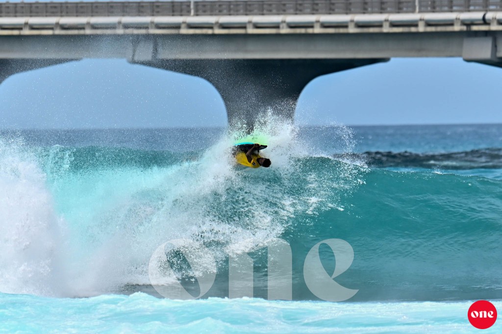 One Photo: Burunu Shikaaru bodyboarding challenge ge foarigadga heat thah
