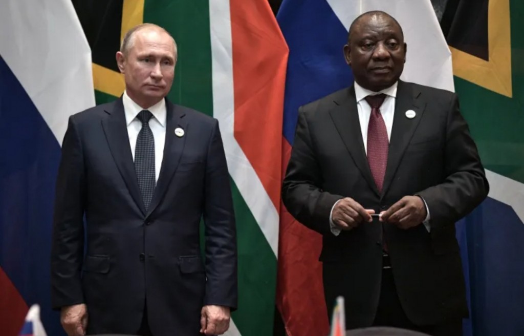Dhekunu Africa ah vadaigenfiyyaa Raees Putin hayyarukoh ICC aa haalukuran keridhaane heyyeve?