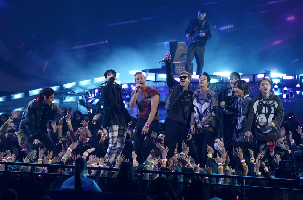 BTS and Coldplay bring crowd to their feet at American Music Awards