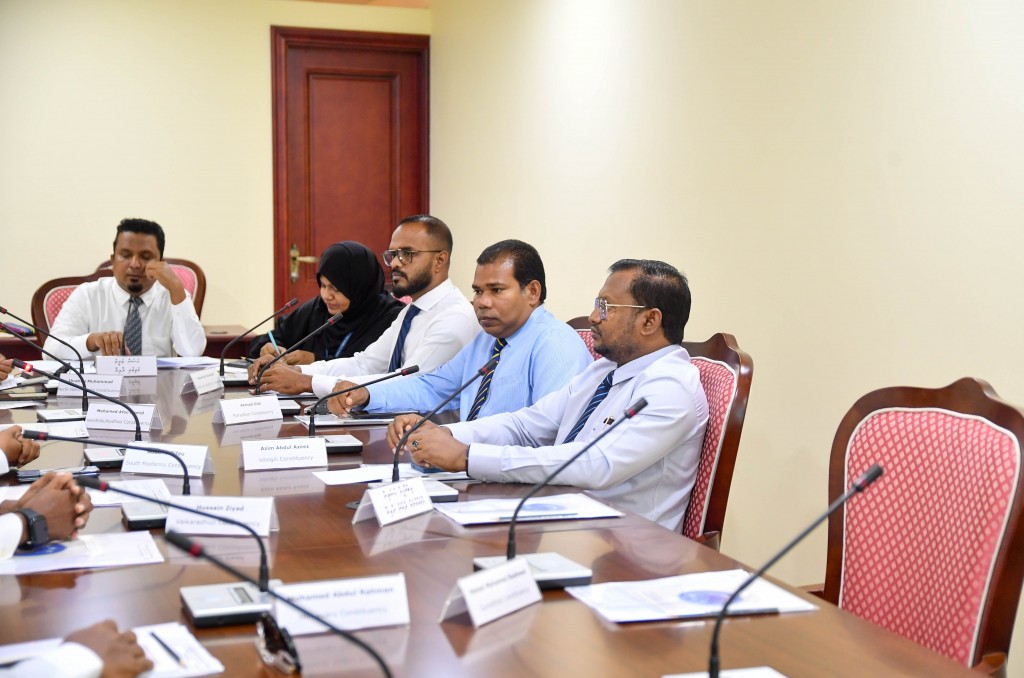 Majilis ge e dhuvahehge masahkaiythah meege fahun thalhumugai haama kuraanan: Majilis Raees