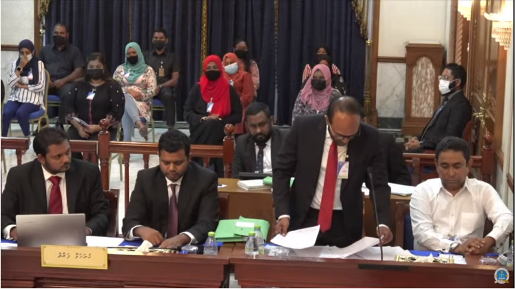 Yameen ge shareeai: dhe faraathun hulaasaa bayaan ihvvaifi, 56 dhuvas therey hukum kuraane