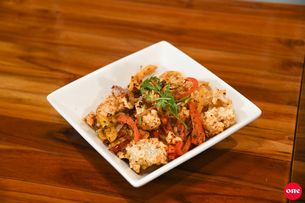 One Kitchen: Cuttlefish Hot Butter Sauce Recipe