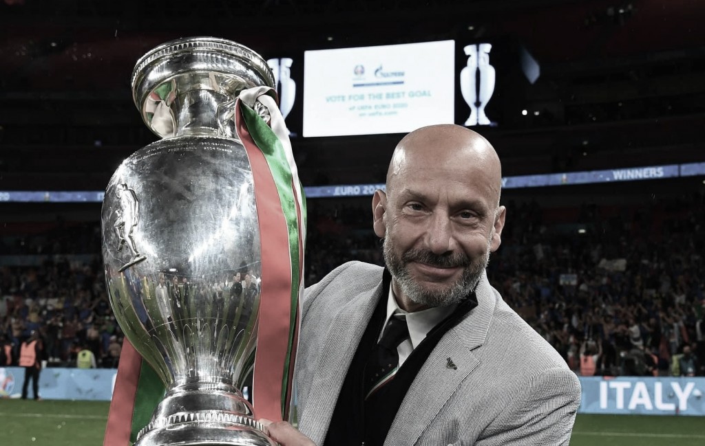 Italy ge football legend Vialli, cancer baleegai maruvejje