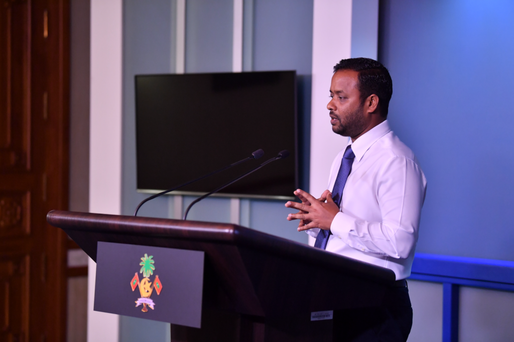 Male' aai Rasmale' ge kan'du adeege tunnel akee Raees ge aadhayaa hilaafu vision eh, ekamah vaguthu nagaane: Minister