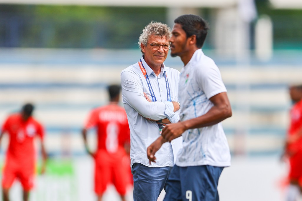 Moriero ah FAM inn fiyavalhu alhanee