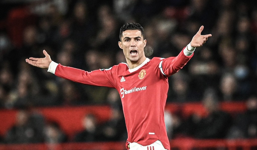 Ronaldo beynun vanee United dhookollan