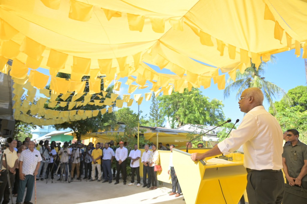 Gaanoonah badhalu genesgen viyas, Guraidhoo rayyithunnah boahiyaavahikann hoadhaidheynan: Raees