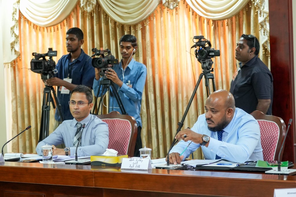 HIiyaanaathuge massala balan RDC ge issverin SOE committee ah haaziru kuranee