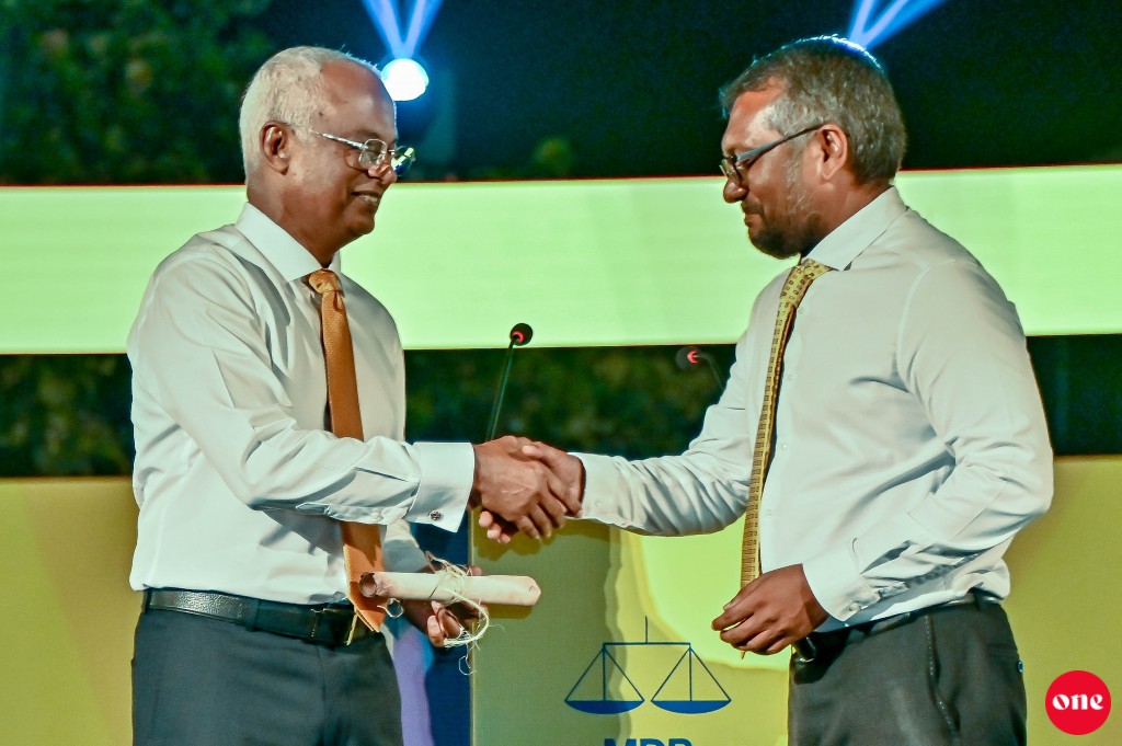 Enme rangalhu verikamakee mi'eekan rayyithun gabookurey, ehbburun inthikhaabu kaamiyaabukureveyne: Fayyaz