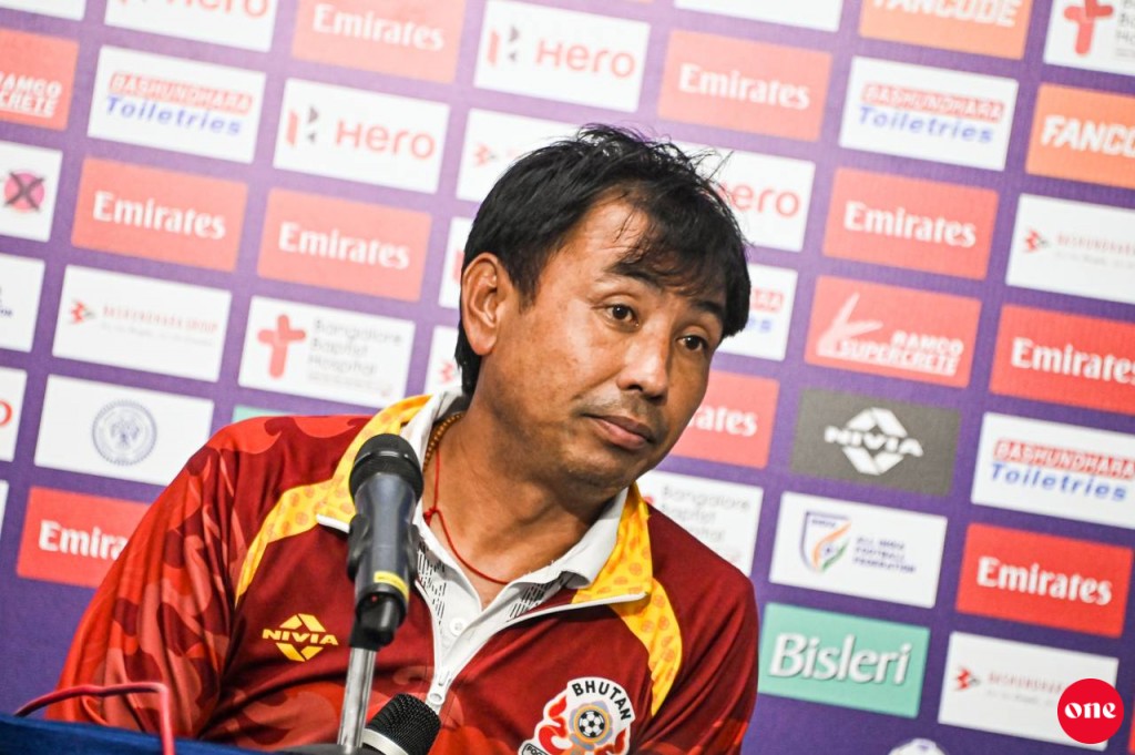 Bhutan in dhinee message eh: football dhanee kuriyah, natheejaa fennaane!