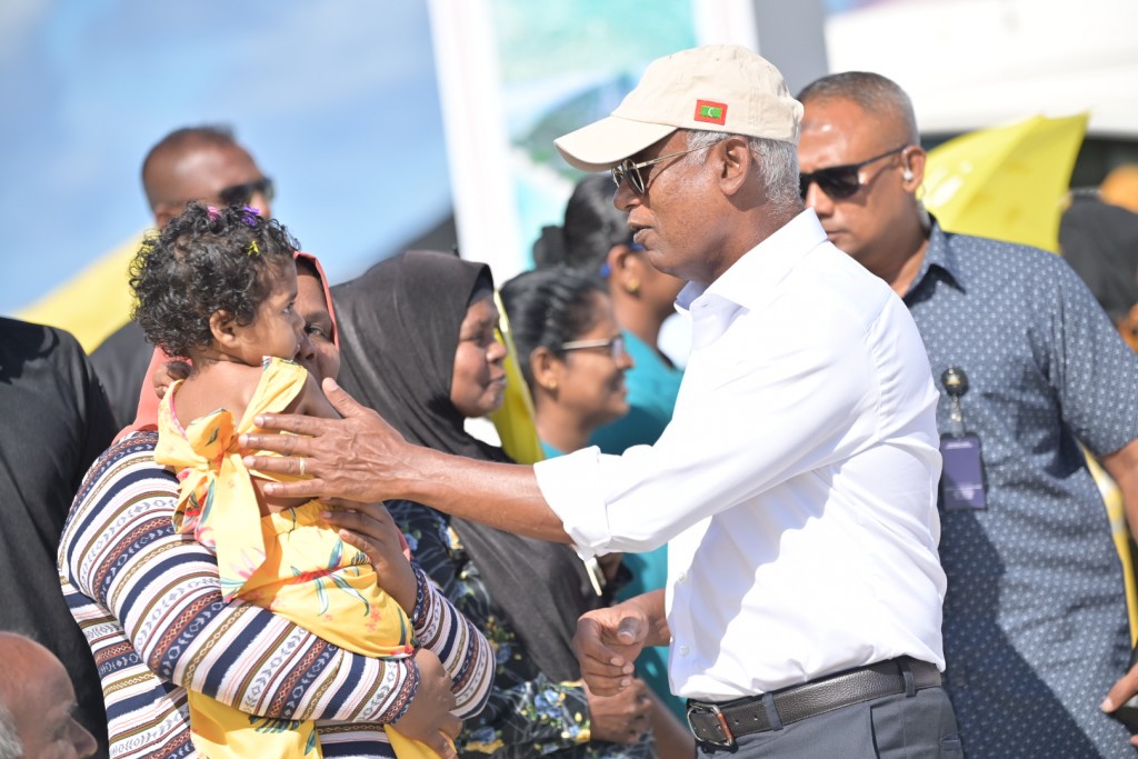 140 meehunge Mundoo ah Raees dhevvee, aabaadhee kithanme kudayas baakee nukuraane kamuge yageen kann!