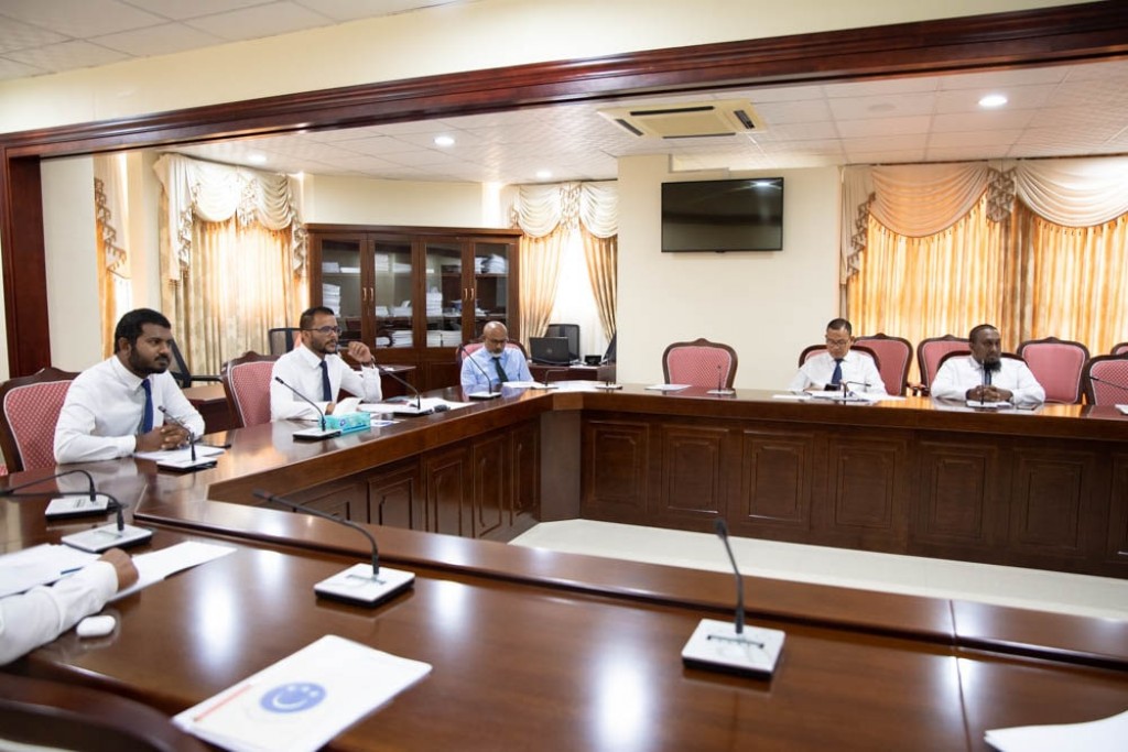 Raees Nasheed Andhun Hussain ah kurevvi thuhumathu thakuge massala sulooku Committeen innves balan ninmmaifi