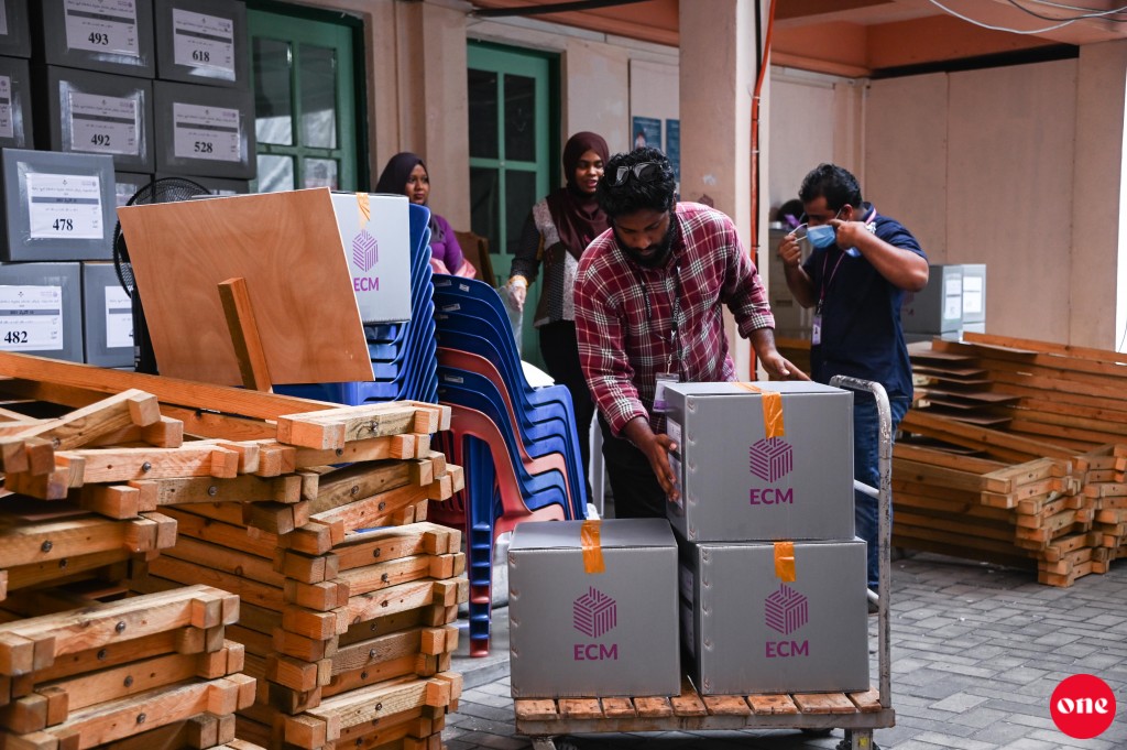Arabiyya School ge aa imaaraaiy alhan baa jamaaluddin huskuran EC ah angaifi