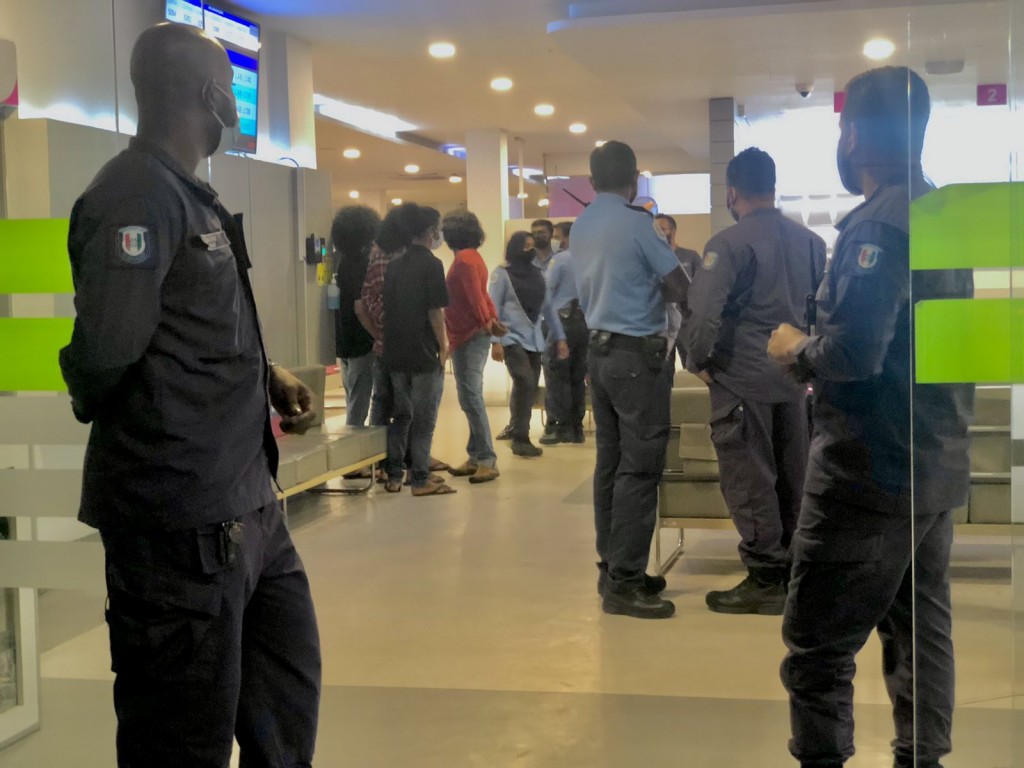 Aailaa in thuhumathu kuranee gaidhee ah aniyaa koh maraalee kamah!