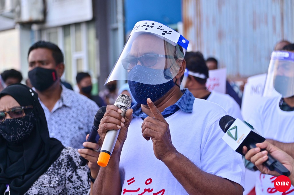 Alhugandu umurah jalah laafai, Raees Yameen minivan kohdhee: Adhurey